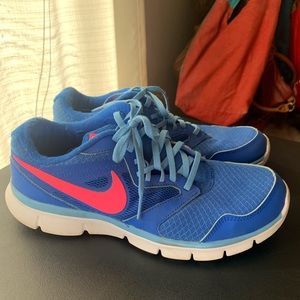 Nike Running Sneaker